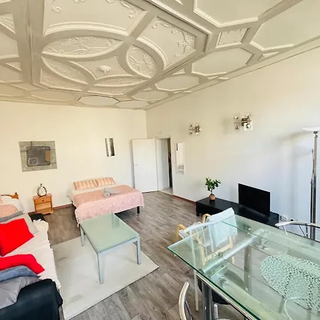 Apartment Versailles Wifi Un Sejour A Part Longeville-les-Metz